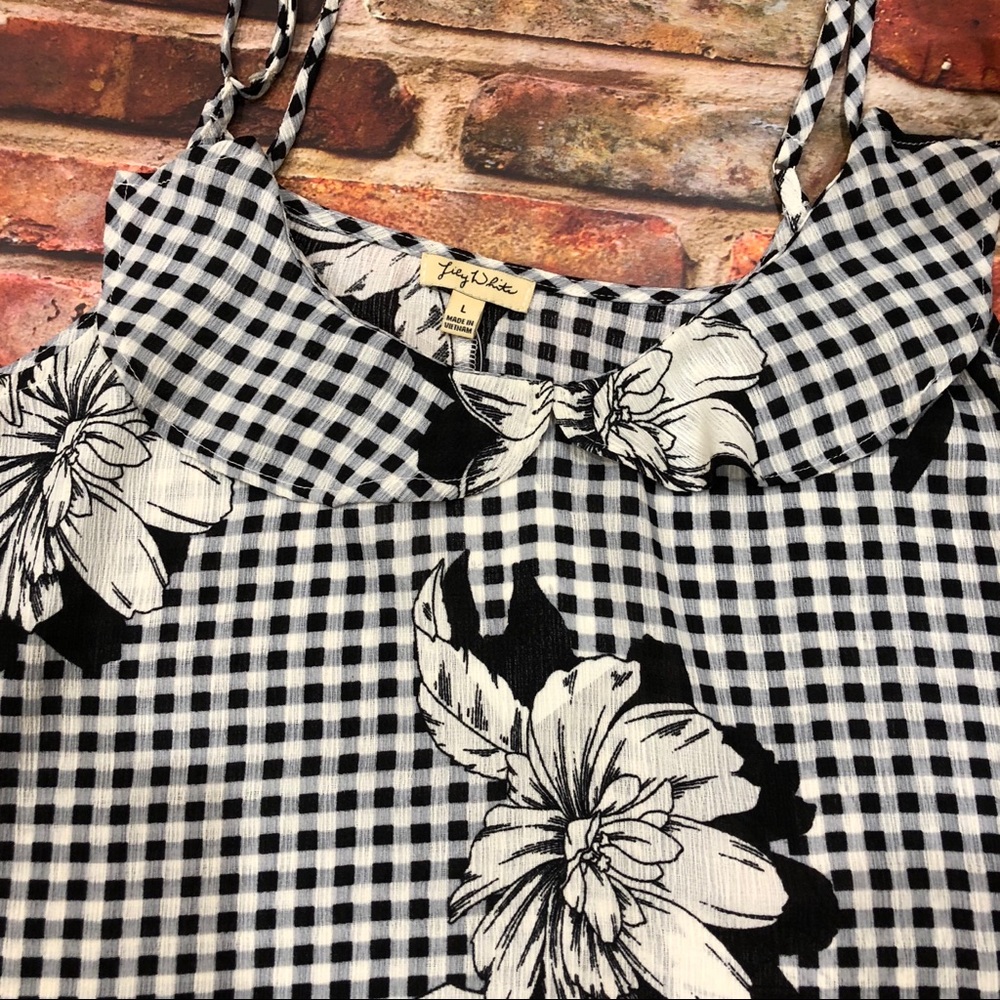 Lily White Black and White Camisole Size L NWT - Picture 3 of 3